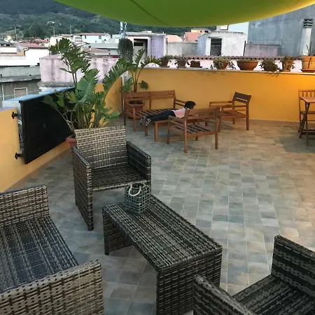 Alojamento de Acomodação e Pequeno-almoço Franzisca Torpè