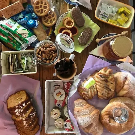 Oda ve Kahvaltı Franzisca 3*