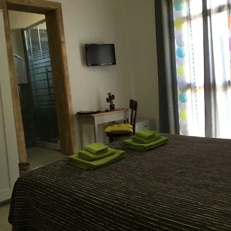 Franzisca Oda ve Kahvaltı