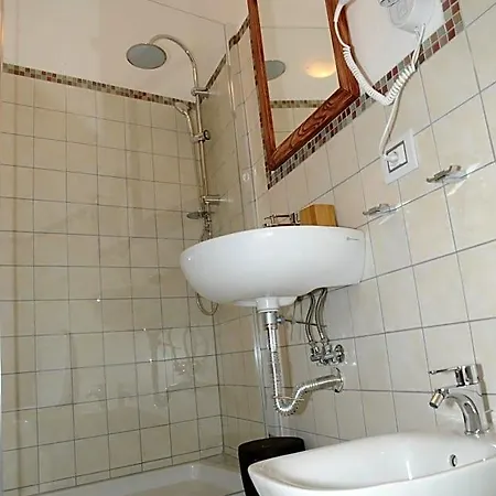 Bed & Breakfast Franzisca 3*
