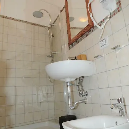 Franzisca 3*